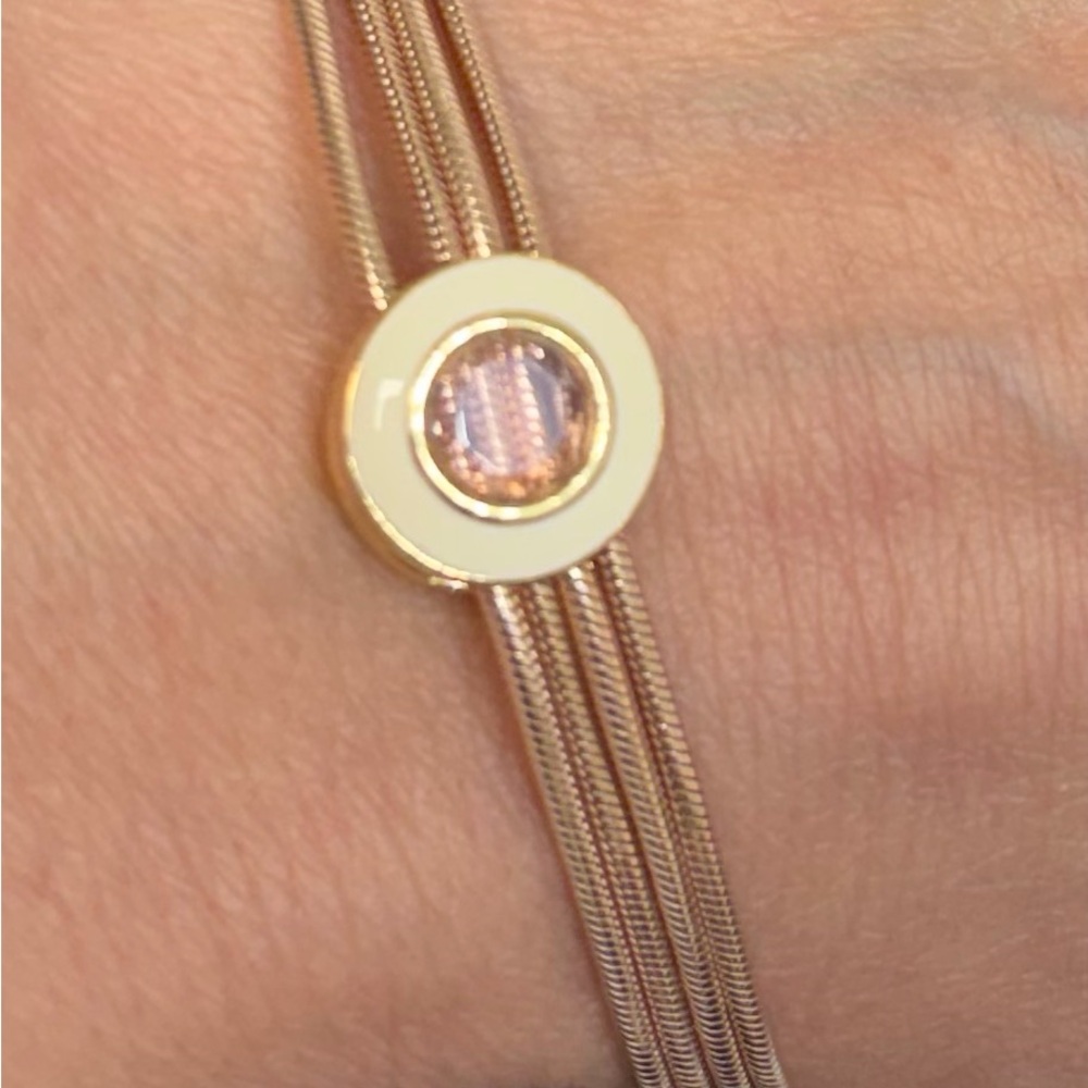 Elegant Gold charm